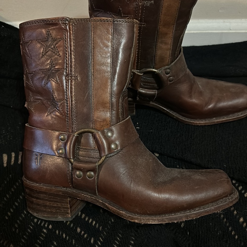 The Frye Americana Anniversary Boot - Picture 3 of 6